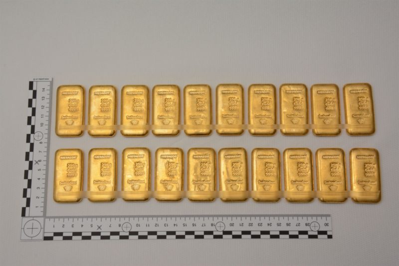 3 Deutsche mit 20 Goldbarren an der Grenze verhaftet